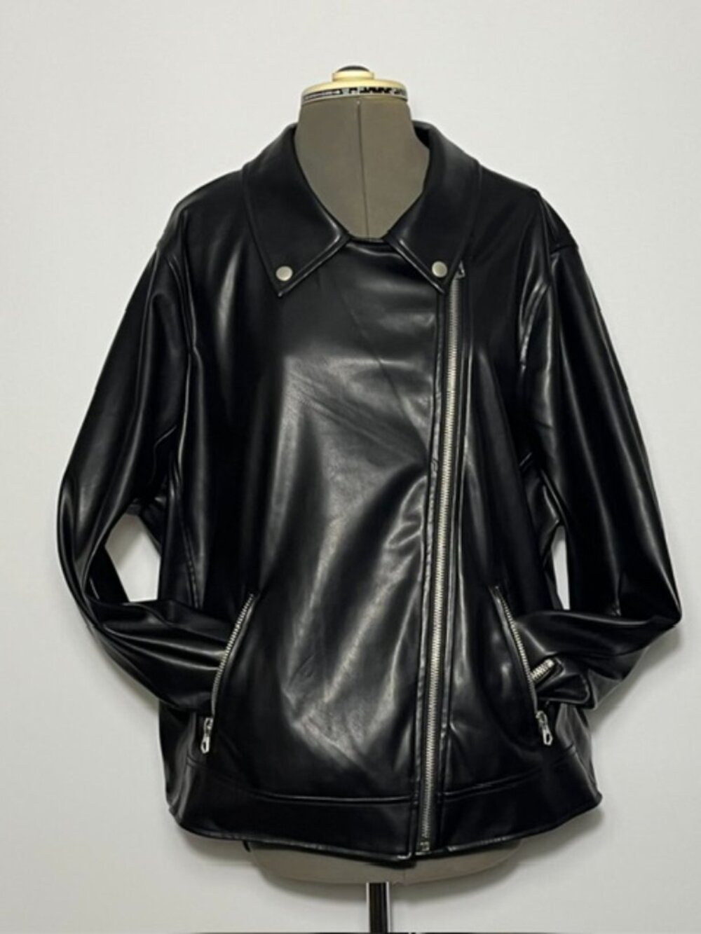 TORRID Edgy Faux Leather Asymmetric Biker Jacket With Silver Hardware Size 4X